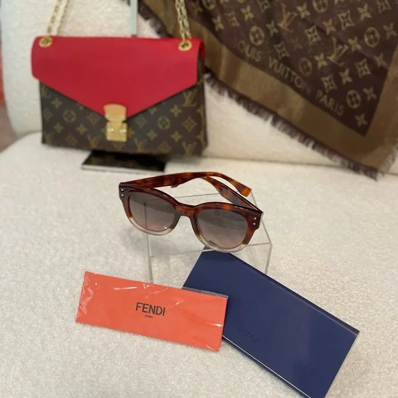 FENDI “HAVANA” TORTOISE SUNGLASSES